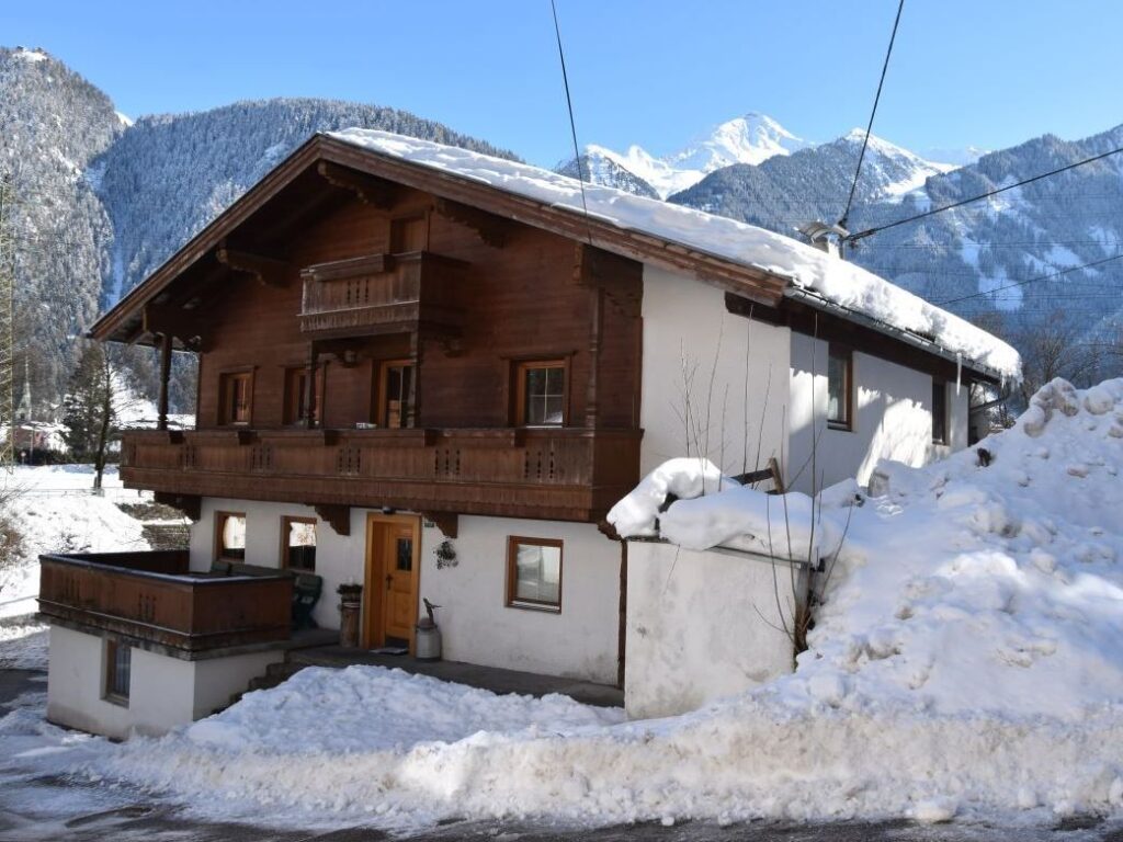 chalet kreuzlaufhof in zillertal vooraanzicht
