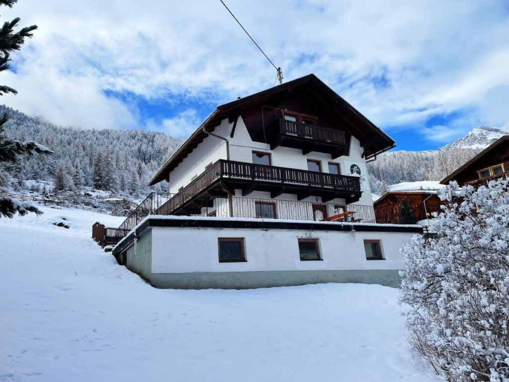buitenaanzicht van Chalet Mountain Lodge