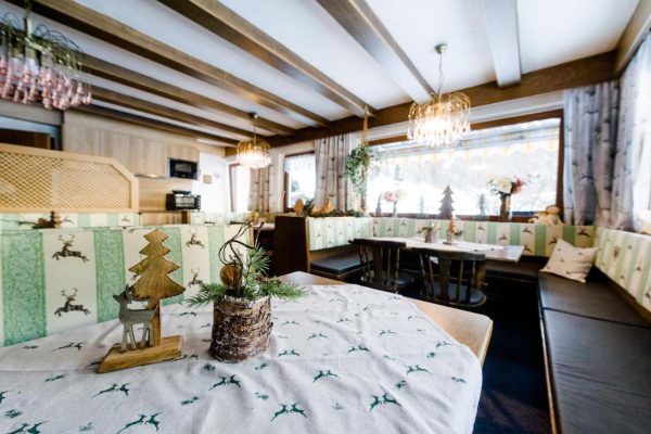 Eetzaal bij Chalet Alpenheim Simone