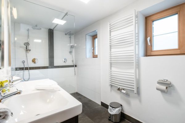 chalet alte muhle in hopfgarten badkamer