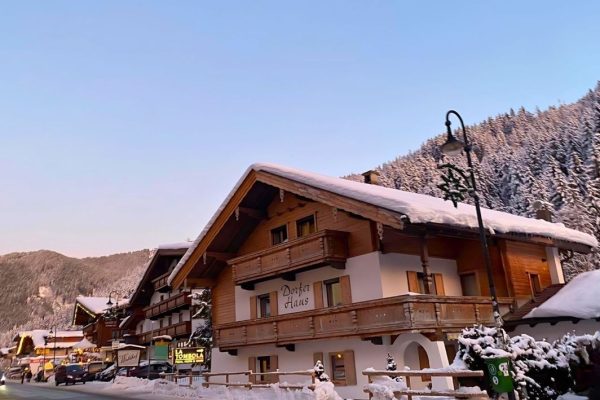 Vooraanzicht van Chalet Dorferhaus