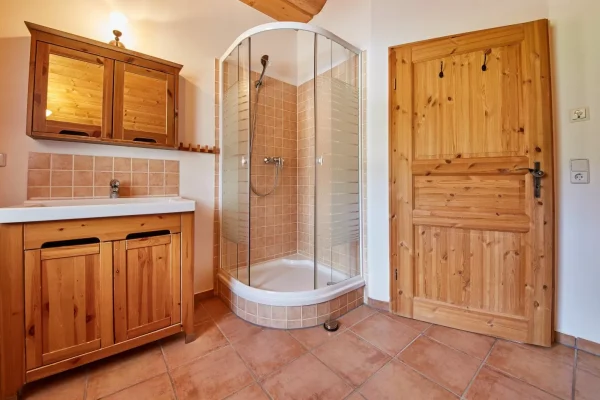 chalet dreihittn murmeltier in saalbach badkamer
