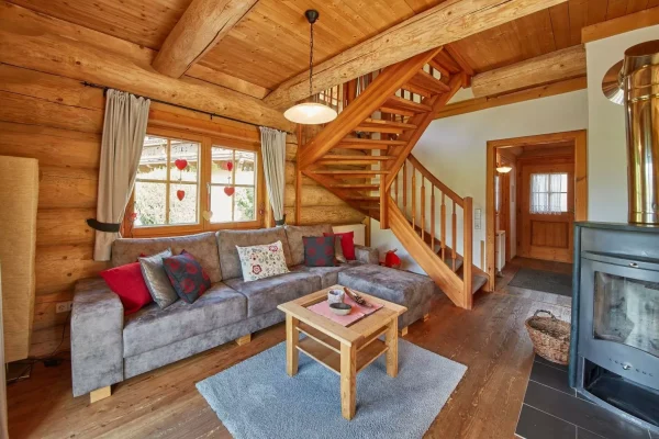 chalet dreihittn murmeltier in saalbach woonkamer