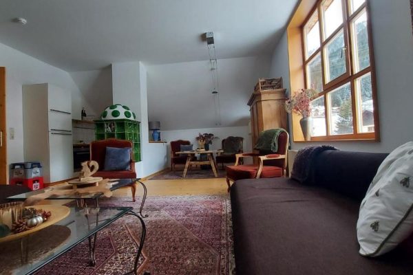 chalet levett in st. anton woonkamer