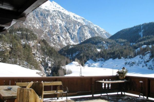 Terras van Chalet Willi