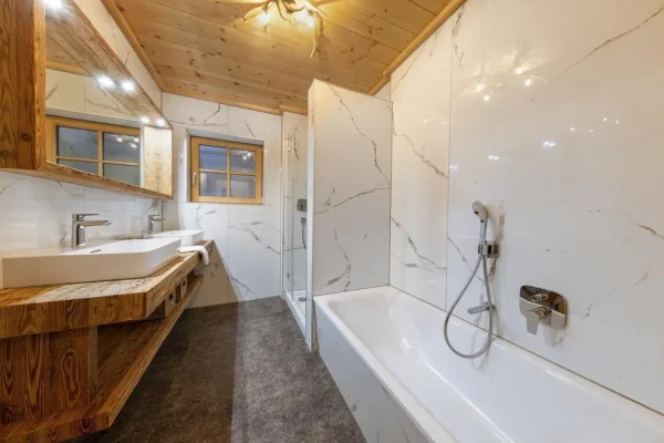 Badkamer bij Mooshütte