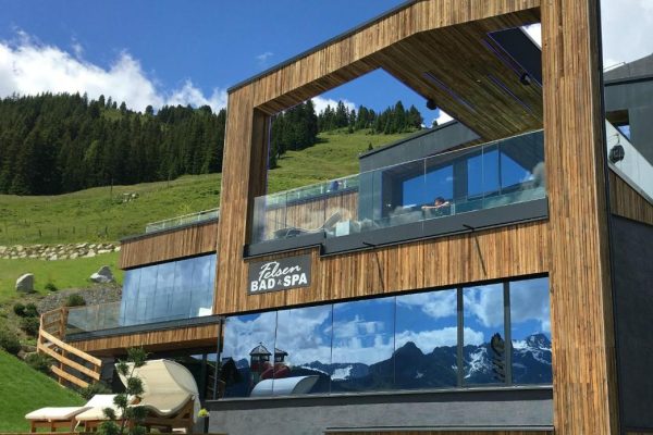Spa en binnenzwembad bij My Alpenwelt Resort